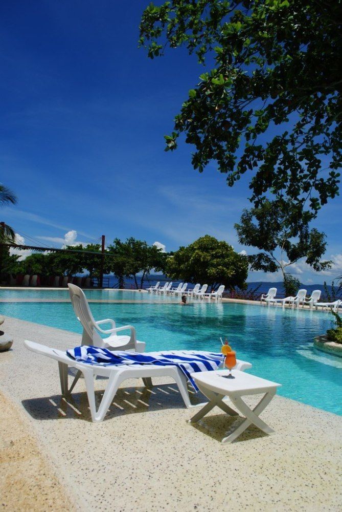 Almont Beach Resort Surigao Exterior photo